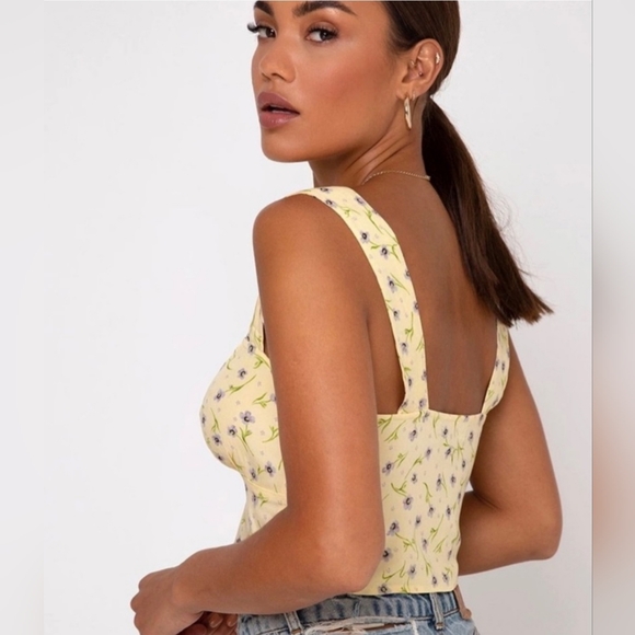 NWT MOTEL Gladis Crop Top in Wildflower lemondrop size medium - Picture 3 of 15